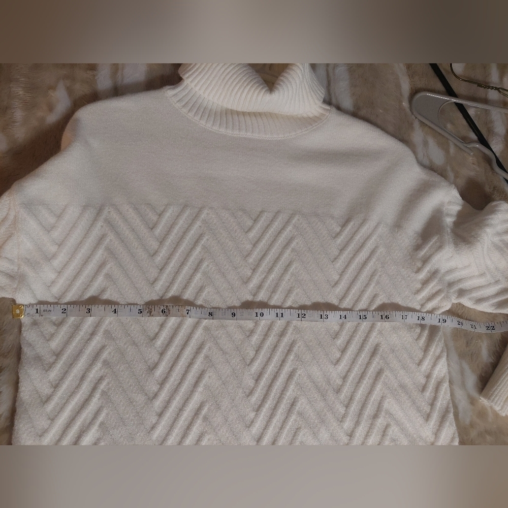 Truth Women's White Ribbed Sweatshirt - Picture 4 of 5